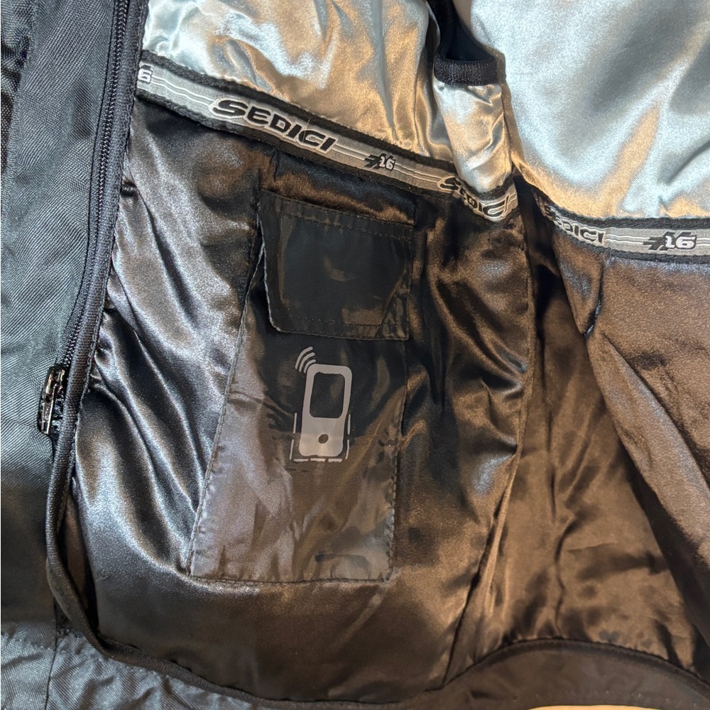 Men's Black Performance Jacket - Picture 8 of 10